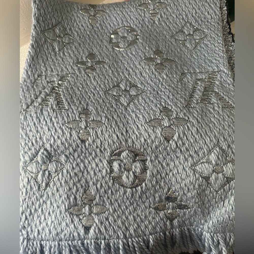 Louis Vuitton Baby Blue Textured Shiny scarf